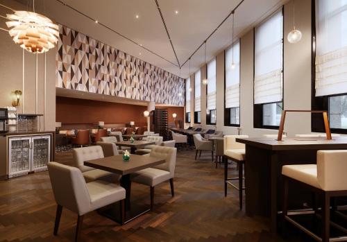 Habitación Doble Club con acceso al club lounge del hotel Sheraton Berlin Grand Hotel Esplanade