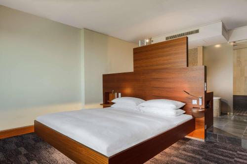 Suite Presidencial de 2 dormitorios del hotel Sheraton Berlin Grand Hotel Esplanade. Foto 1