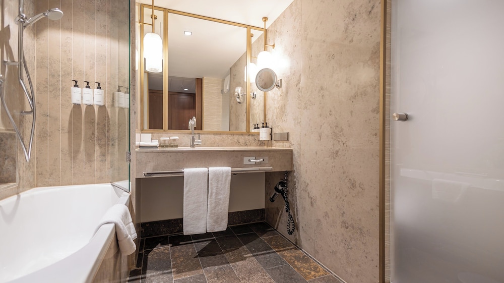 Habitación Club, 1 cama de matrimonio grande, Acceso al salón del club del hotel Intercontinental Berlin, An Ihg. Foto 5