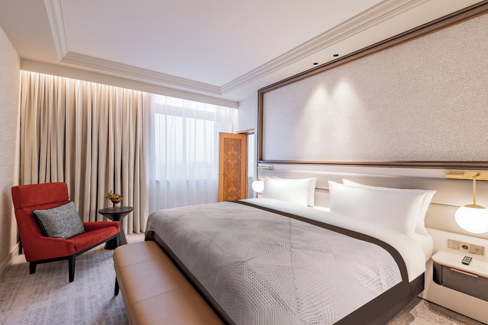 Habitación junior, 1 cama de matrimonio grande del hotel Intercontinental Berlin, An Ihg. Foto 4