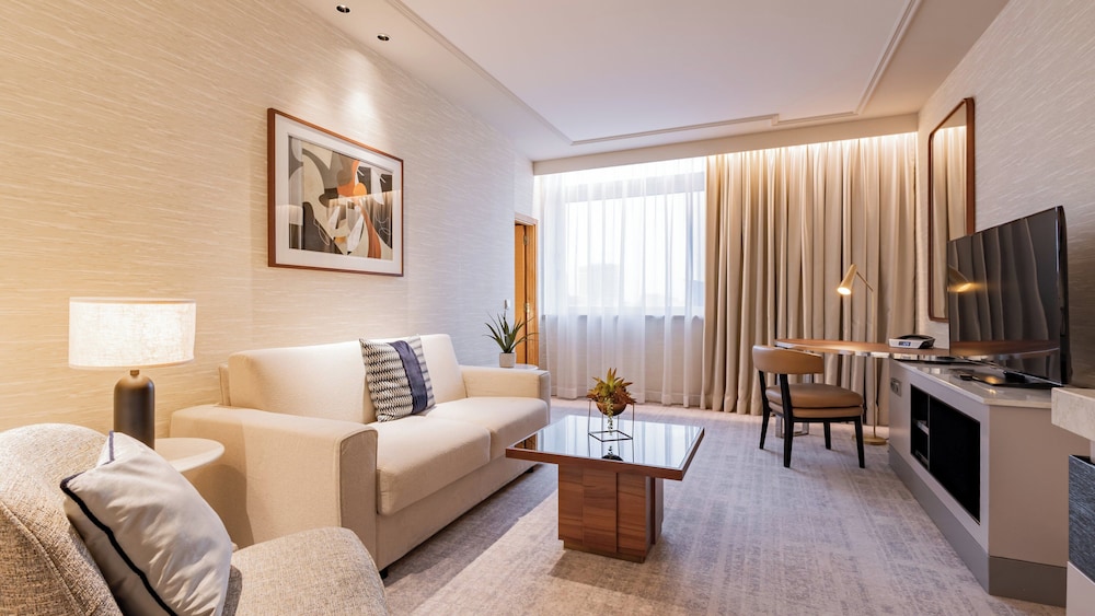 Habitación junior, 1 cama de matrimonio grande del hotel Intercontinental Berlin, An Ihg. Foto 6