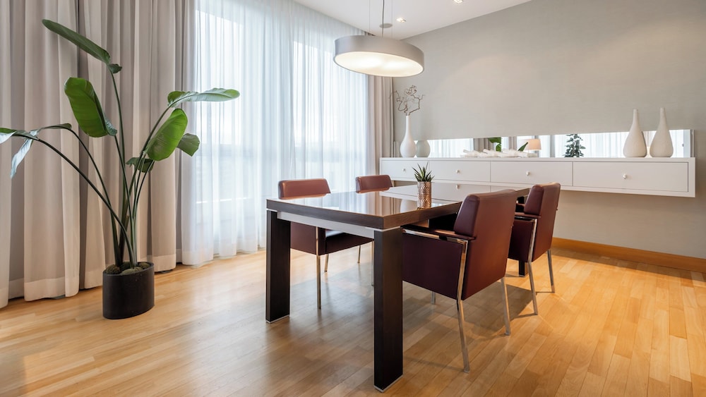 Suite, en esquina (Prestige Corner) del hotel Intercontinental Berlin, An Ihg. Foto 1