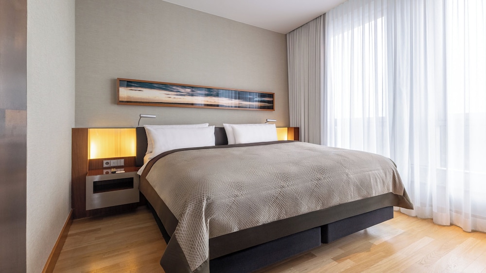 Suite, en esquina (Prestige Corner) del hotel Intercontinental Berlin, An Ihg. Foto 3