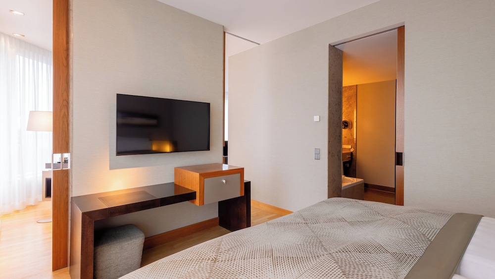 Suite, en esquina (Prestige Corner) del hotel Intercontinental Berlin, An Ihg. Foto 4
