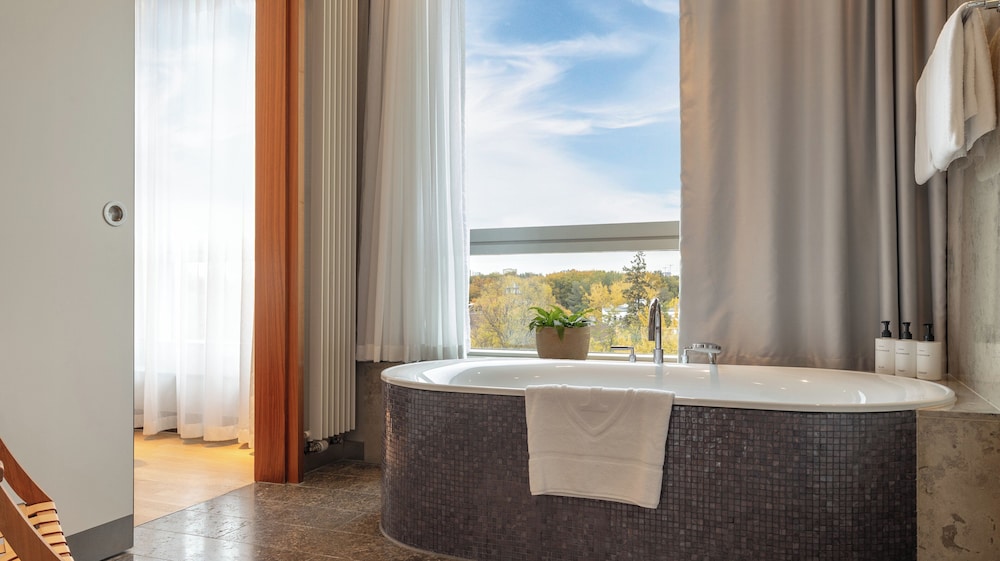 Suite Signature, 1 cama de matrimonio grande del hotel Intercontinental Berlin, An Ihg. Foto 7