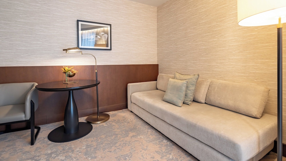 Habitación Club, 1 cama de matrimonio grande, Acceso al salón del club del hotel Intercontinental Berlin, An Ihg. Foto 8