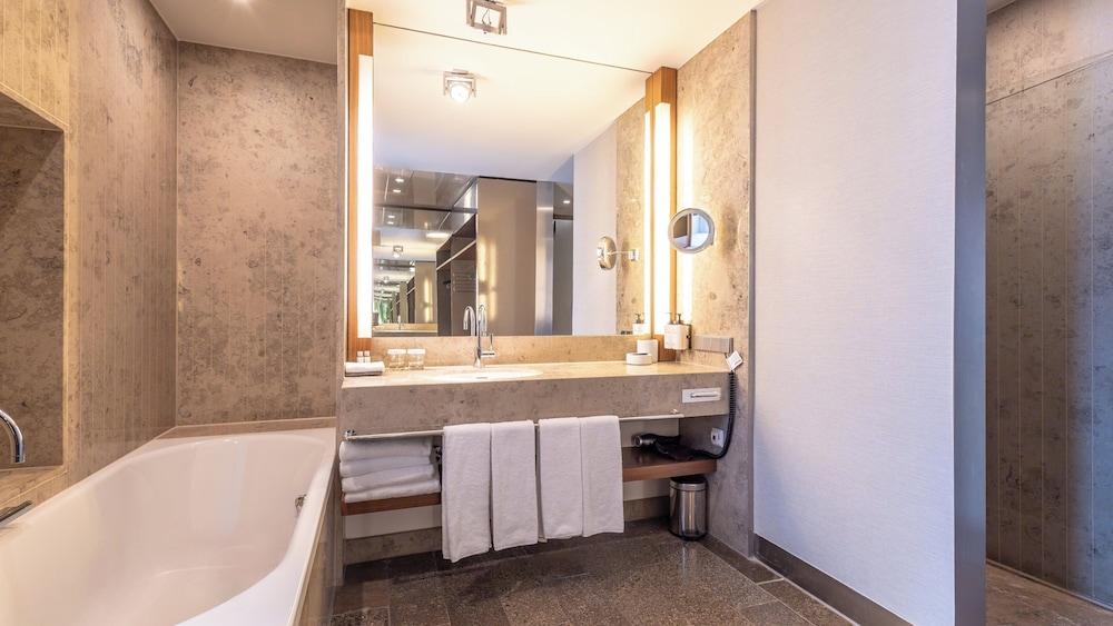 Suite, en esquina (Prestige Corner) del hotel Intercontinental Berlin, An Ihg. Foto 7