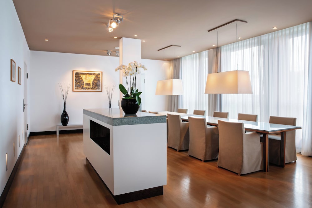 Suite Signature, 1 cama de matrimonio grande del hotel Intercontinental Berlin, An Ihg