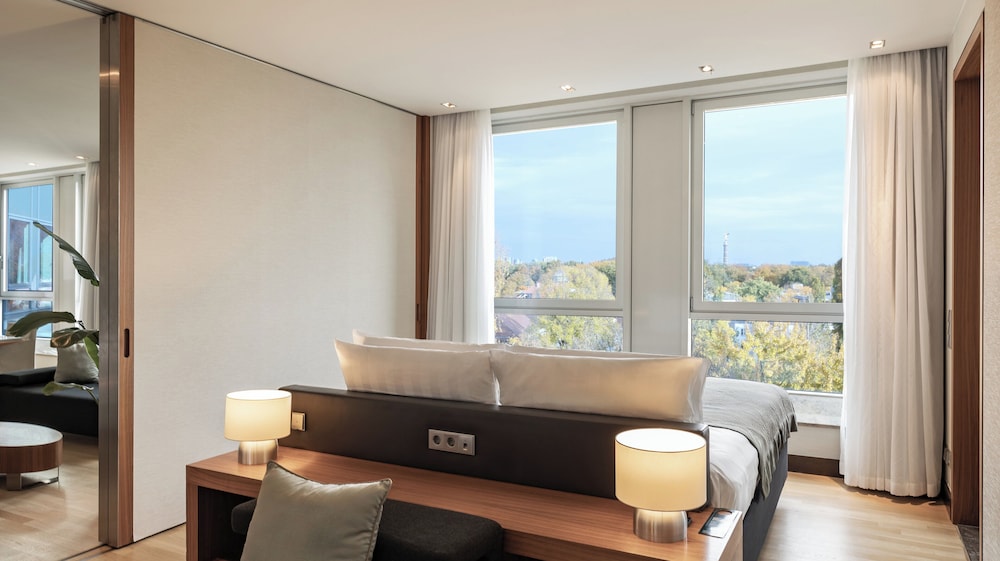 Suite Signature, 1 cama de matrimonio grande del hotel Intercontinental Berlin, An Ihg. Foto 4
