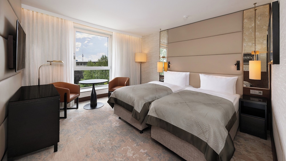Habitación clásica, 2 camas individuales, Acceso al salón del club del hotel Intercontinental Berlin, An Ihg