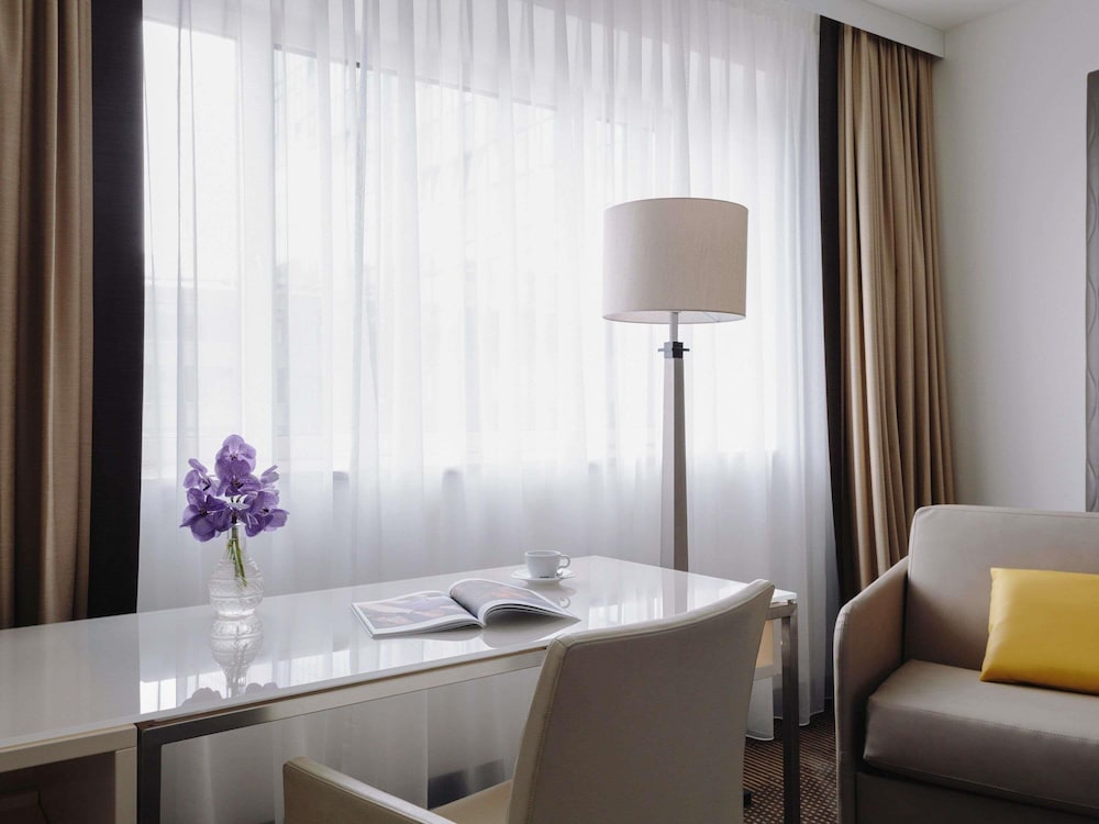 Habitación Deluxe del hotel Pullman Berlin Schweizerhof. Foto 5