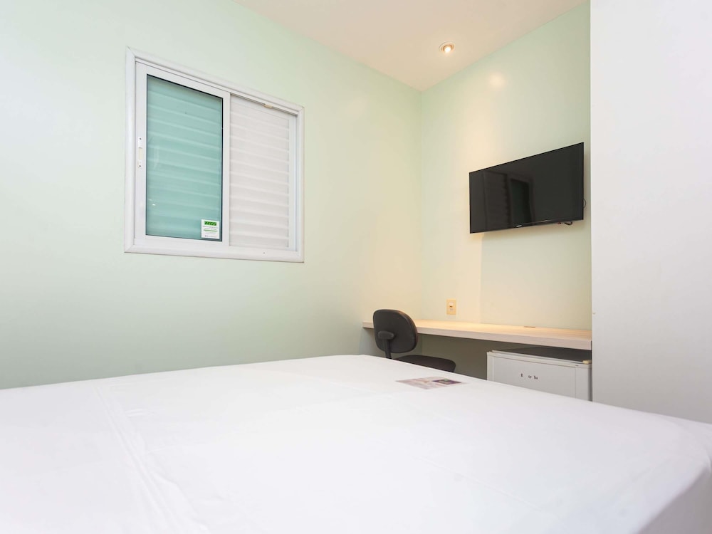 Habitación estándar, 1 cama doble del hotel Ibis budget Belém Batista Campos. Foto 2