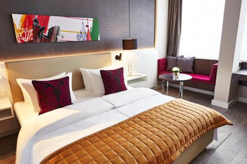 Habitación Doble Superior del hotel Steigenberger Köln. Foto 3