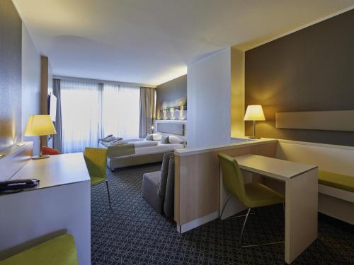 Habitación Doble Privilege del hotel Mercure Hotel Severinshof Koeln City. Foto 7