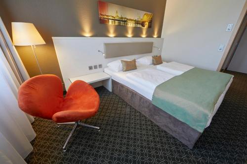 Habitación Superior - 1 cama grande del hotel Mercure Hotel Severinshof Koeln City. Foto 2