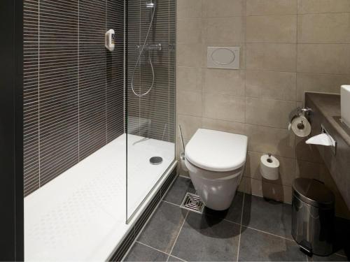 Habitación Estándar - Cama extragrande del hotel Mercure Hotel Severinshof Koeln City. Foto 4