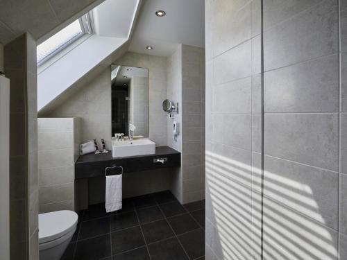 Suite Superior del hotel Mercure Hotel Severinshof Koeln City. Foto 3