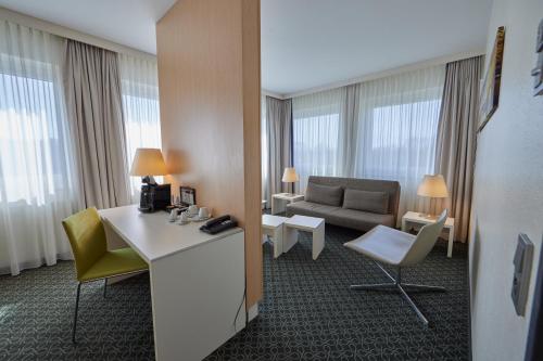 Suite Superior del hotel Mercure Hotel Severinshof Koeln City. Foto 7