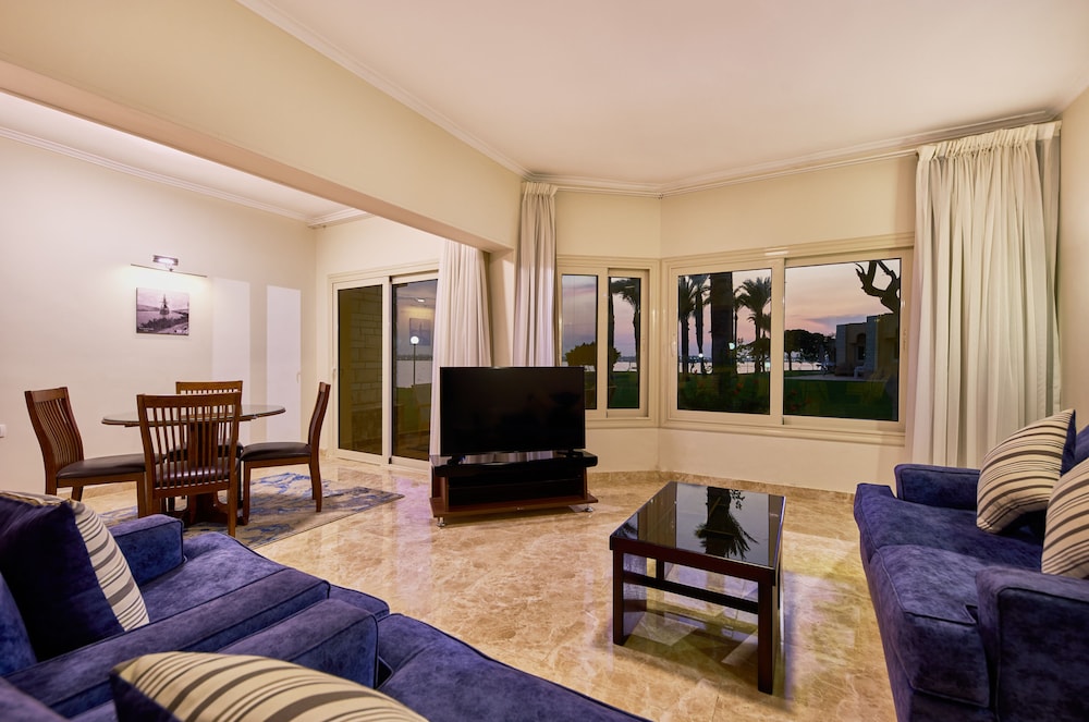 Villa con 2 dormitorios del hotel Mercure Ismailia Forsan Island. Foto 10