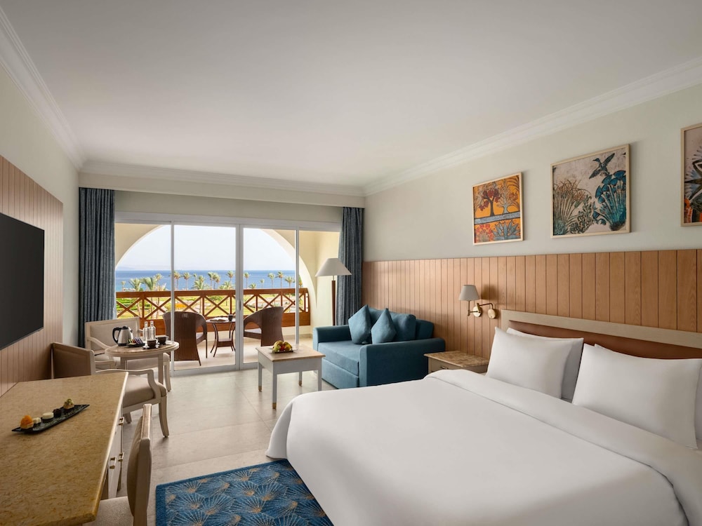 Suite (Ambassador) del hotel Mövenpick Resort Taba. Foto 1