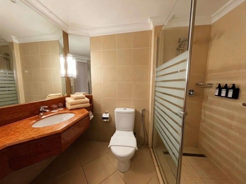 Suite (Ambassador) del hotel Mövenpick Resort Taba. Foto 3