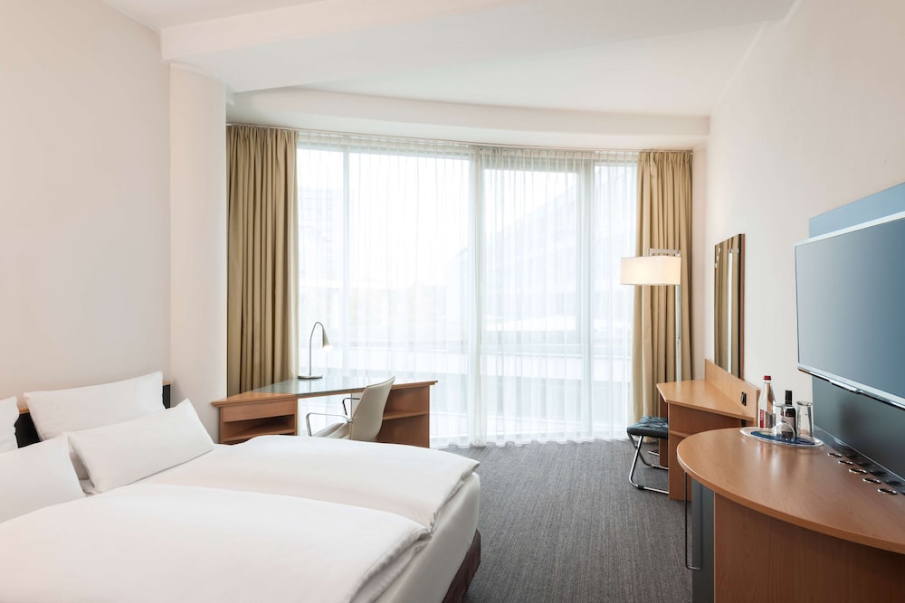 Habitación triple estándar del hotel Nh Düsseldorf City