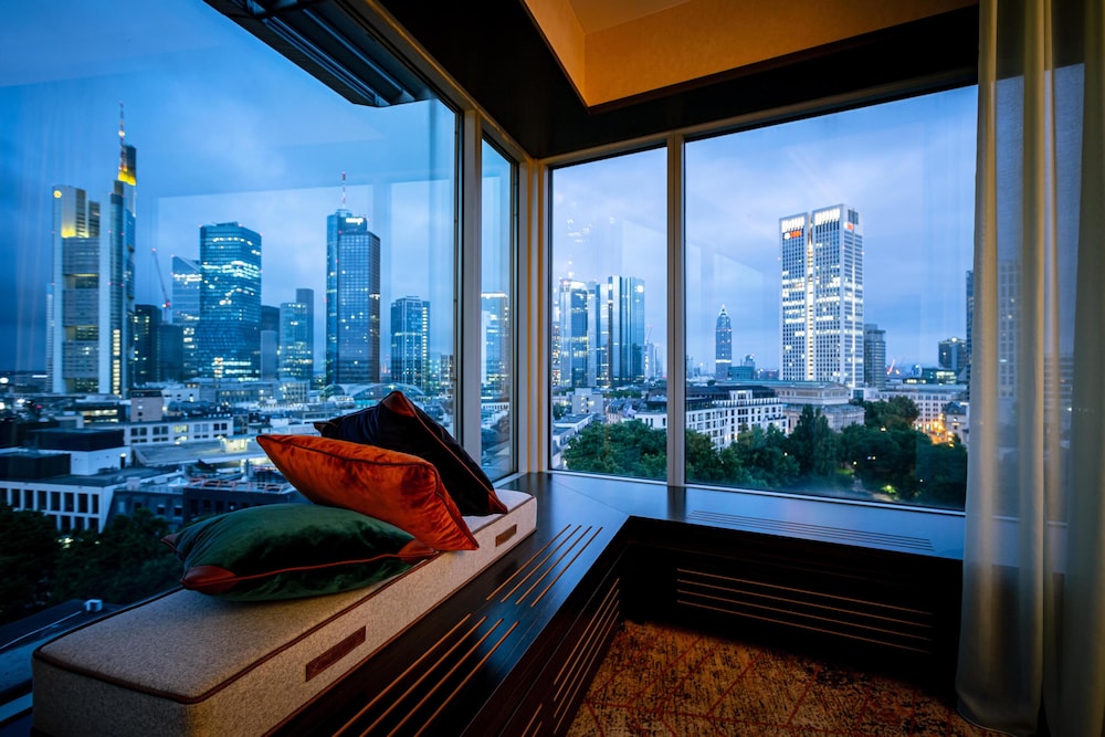 Suite presidencial, 1 cama de matrimonio grande del hotel Hilton Frankfurt City Centre