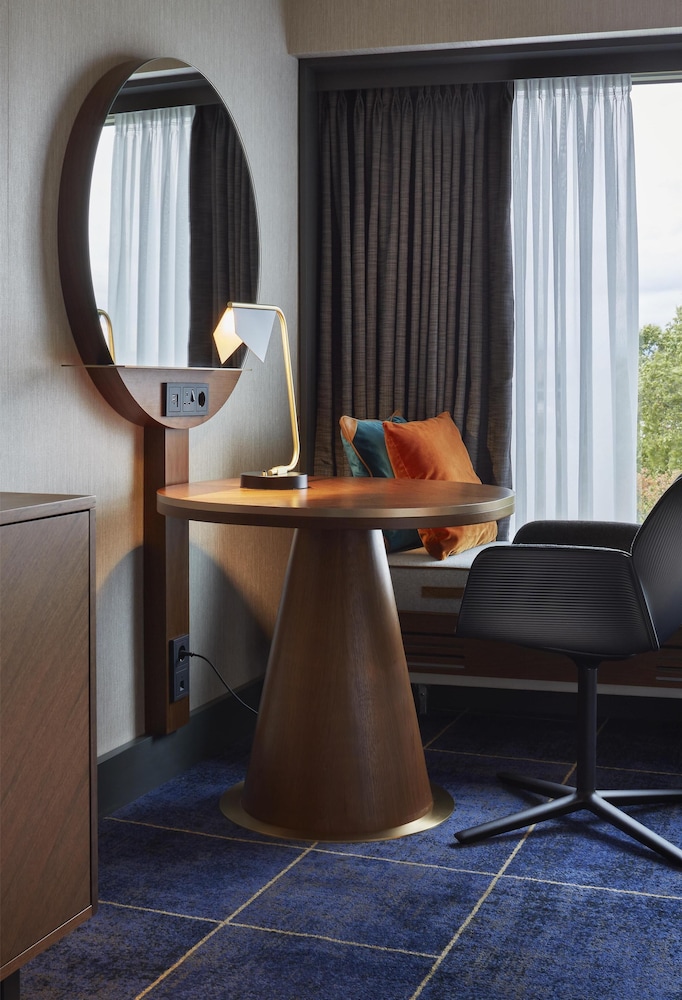 Habitación, 1 cama de matrimonio grande (Park or City View) del hotel Hilton Frankfurt City Centre