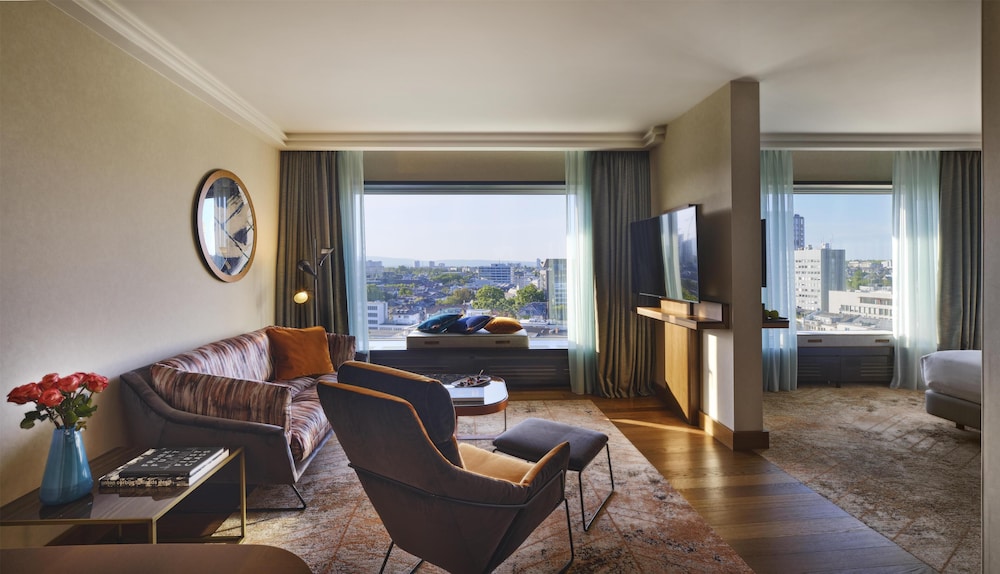 Suite, 1 habitación del hotel Hilton Frankfurt City Centre. Foto 5
