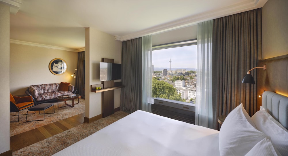 Suite, 1 habitación del hotel Hilton Frankfurt City Centre. Foto 6