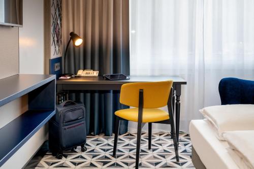 Habitación Doble Estándar del hotel Mercure Freiburg Am Munster. Foto 10