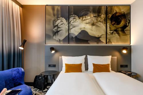 Habitación Doble Superior del hotel Mercure Freiburg Am Munster. Foto 6