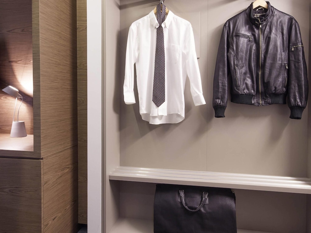 Suite junior, 1 cama de matrimonio grande del hotel Ibis Styles Roma Eur. Foto 3