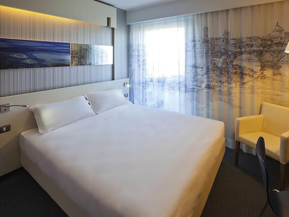 Habitación doble, 1 cama doble, accesible para personas con discapacidad del hotel Ibis Styles Roma Eur. Foto 4