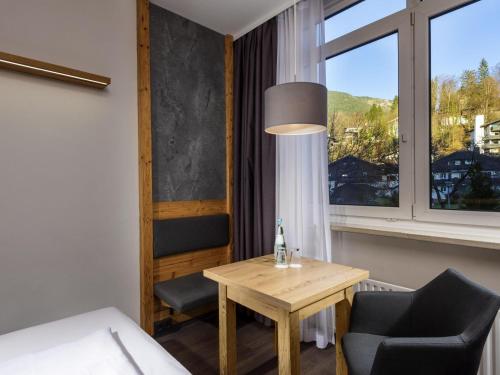 Habitación Estándar - 1 cama grande del hotel Mercure Garmisch Partenkirchen. Foto 5