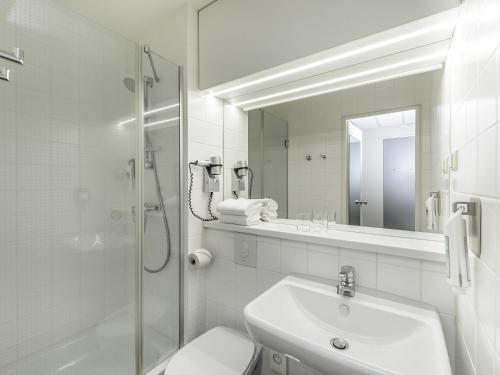 Habitación Estándar - 1 cama grande del hotel Ibis Hamburg Alster Centrum. Foto 3