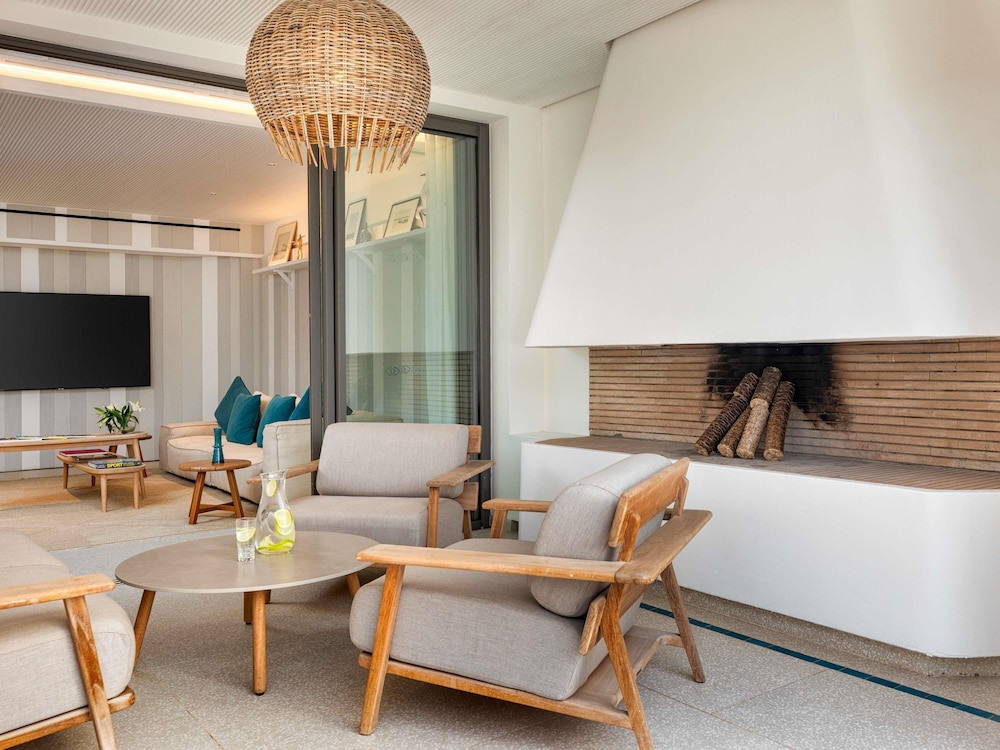 Villa Prestige, 2 habitaciones, 1 cama king + 2 camas individuales, playa privada, piscina climatizada del hotel Sofitel Agadir Thalassa Sea and Spa. Foto 6