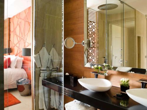 Suite Prestige con balcón y vistas del hotel Hotel Le Golf D'Essaouira & Spa. Foto 4