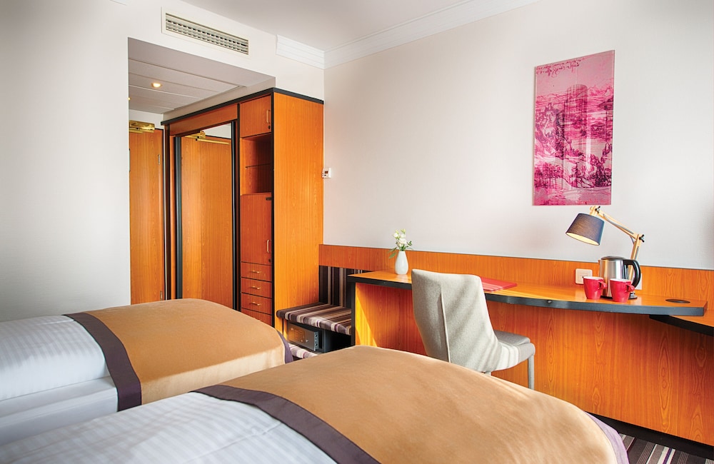 Habitación Confort del hotel Leonardo Heidelberg. Foto 1