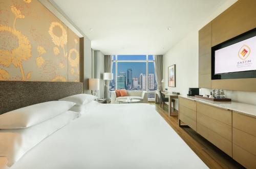 Habitación Doble Deluxe Executive con acceso al salón del hotel Eastin Grand Sathorn Bangkok. Foto 2