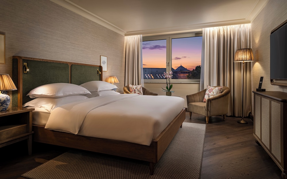 1 Cama King del hotel Brunfels Hotel, in the Unbound Collection by Hyatt. Foto 4