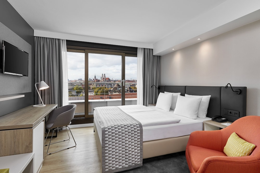 Habitación Premium, 1 cama de matrimonio, vistas a la ciudad del hotel Holiday Inn Munich - City Centre, An Ihg. Foto 1