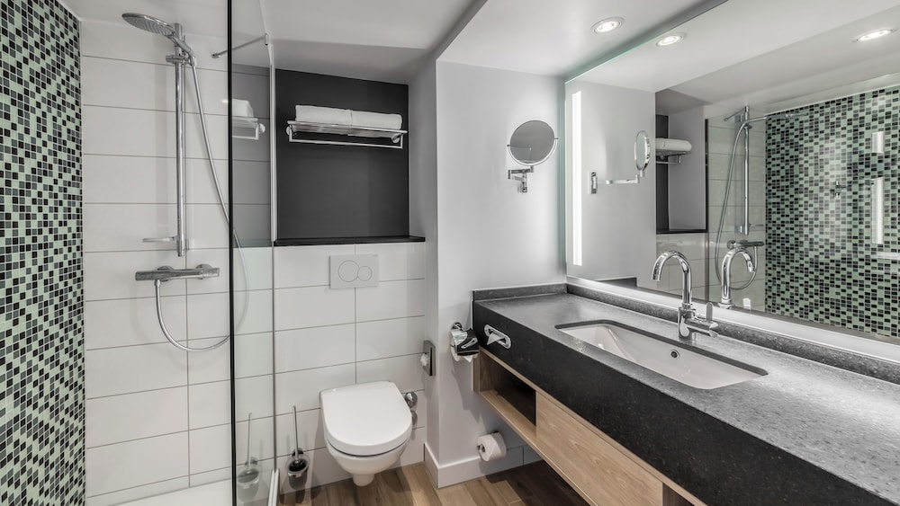 Habitación estándar, 1 cama doble del hotel Holiday Inn Munich - City Centre, An Ihg. Foto 7