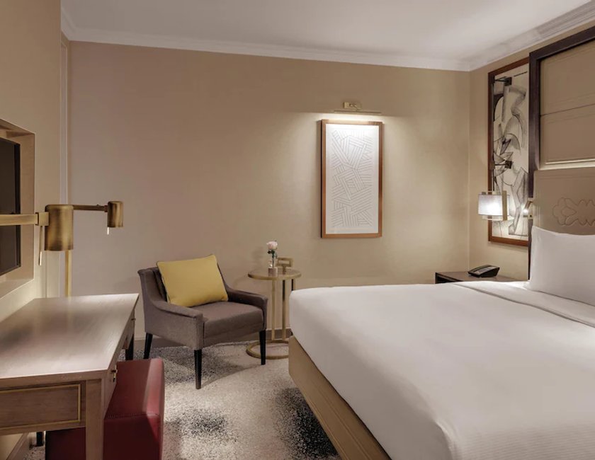 Habitación ejecutiva, 1 cama de matrimonio grande (Plus) del hotel Hilton Munich City. Foto 1