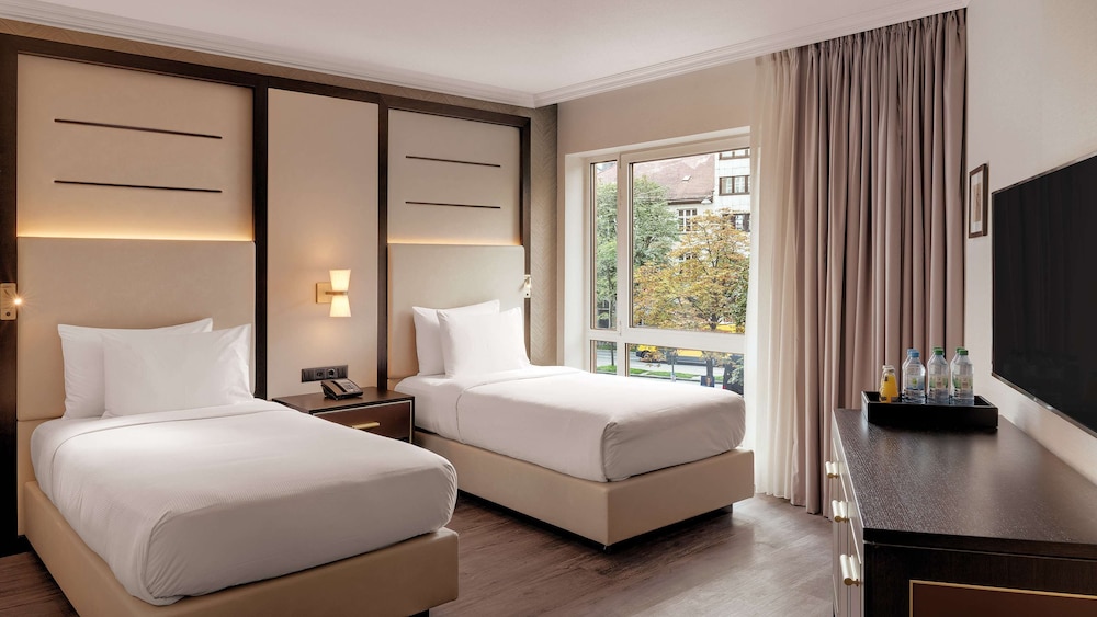 Habitación, 2 camas individuales, accesible para personas con discapacidad, no fumadores del hotel Hilton Munich City. Foto 6