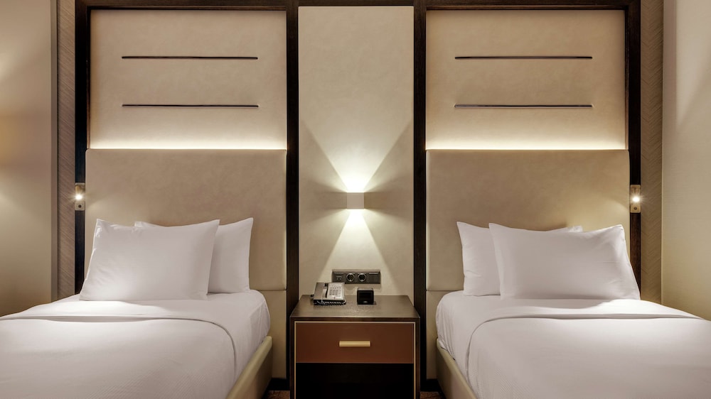 Habitación, 2 camas individuales, accesible para personas con discapacidad, no fumadores del hotel Hilton Munich City. Foto 7