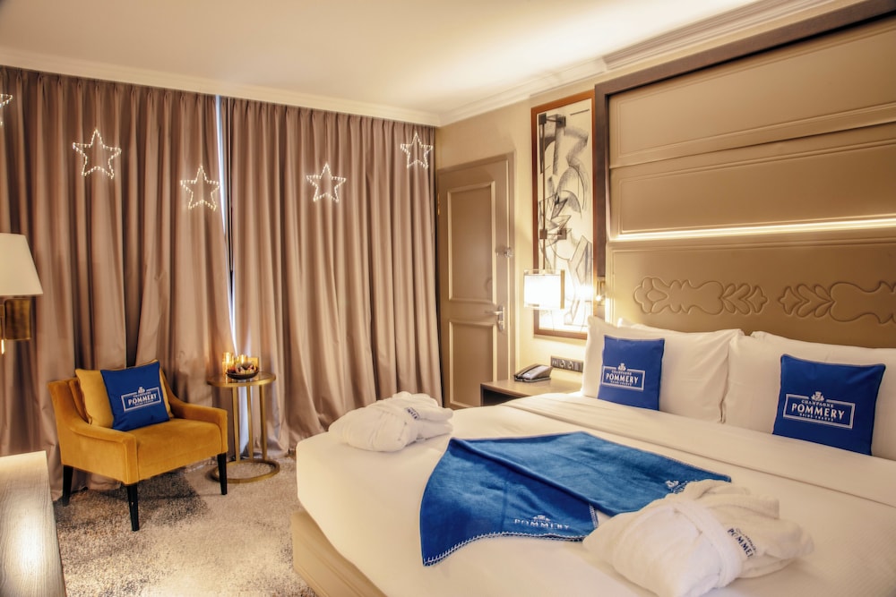 Suite ejecutiva (Pommery Christmas) del hotel Hilton Munich City. Foto 2