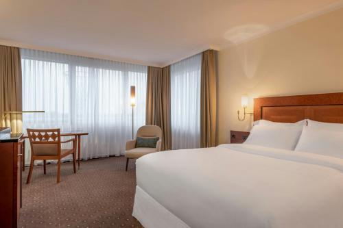 Habitación Deluxe - 1 cama grande del hotel The Westin Grand Munich