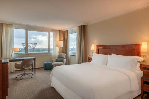 Westin Club Room, Guest room, 1 Queen del hotel The Westin Grand Munich