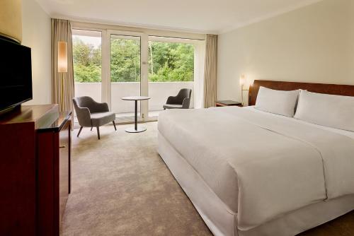 Urban Garden King Room with Balcony del hotel The Westin Grand Munich